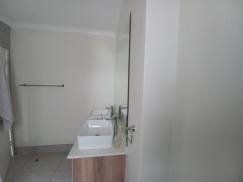 To Let 2 Bedroom Property for Rent in Modderfontein Gauteng