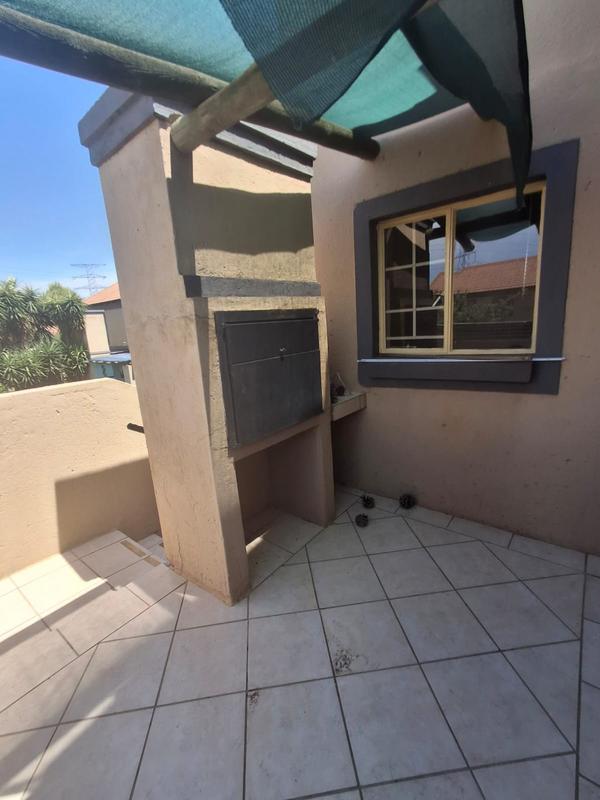 To Let 1 Bedroom Property for Rent in Annlin Gauteng