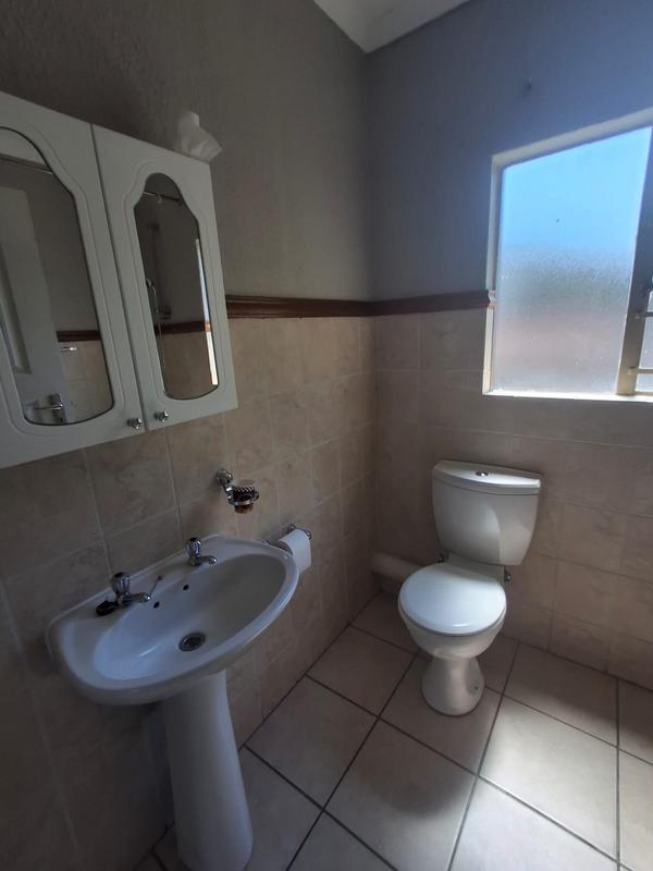 To Let 1 Bedroom Property for Rent in Annlin Gauteng