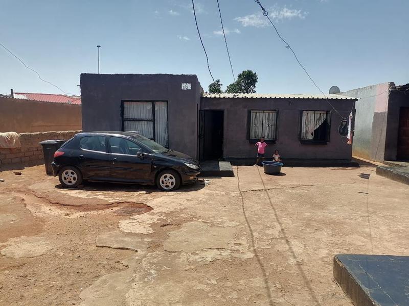 8 Bedroom Property for Sale in Atteridgeville Gauteng