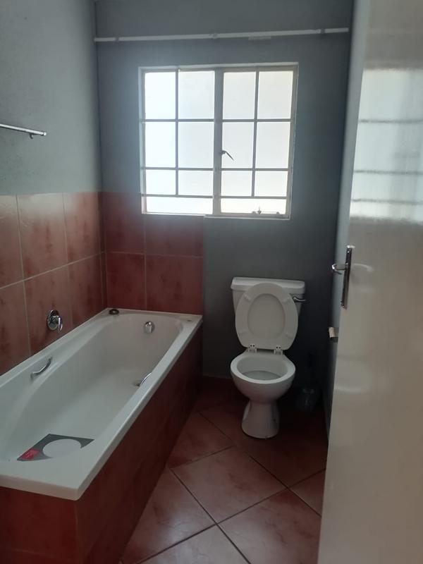 3 Bedroom Property for Sale in Elandspoort Gauteng