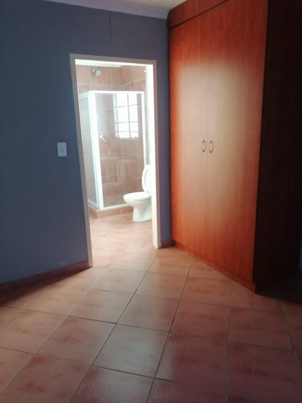 3 Bedroom Property for Sale in Elandspoort Gauteng