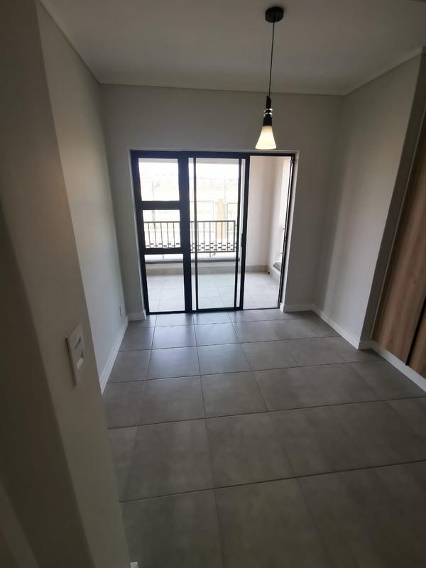 To Let 1 Bedroom Property for Rent in Waterfall Gauteng