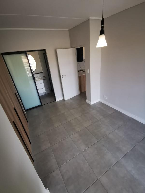 To Let 1 Bedroom Property for Rent in Waterfall Gauteng