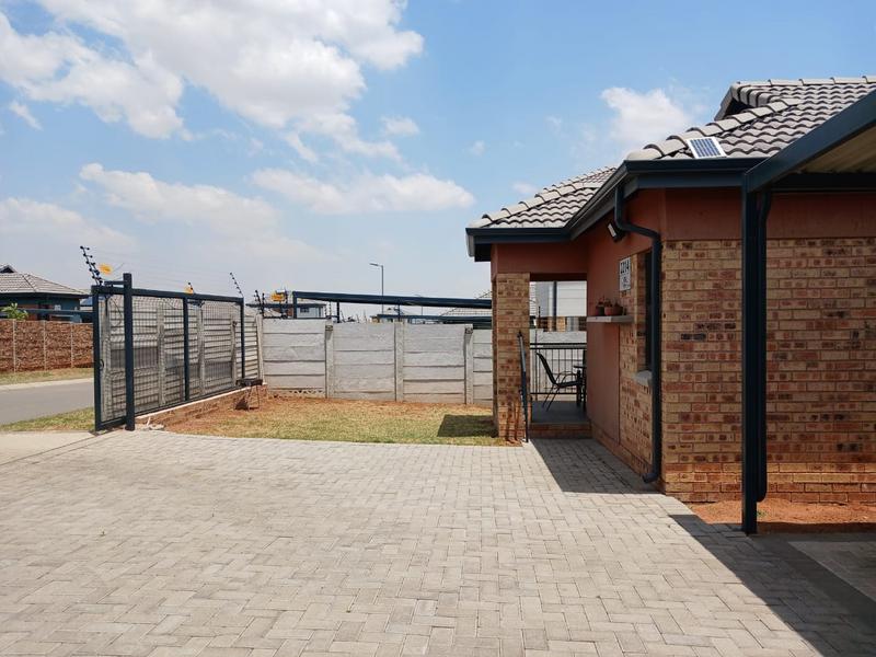 3 Bedroom Property for Sale in Mindalore Gauteng