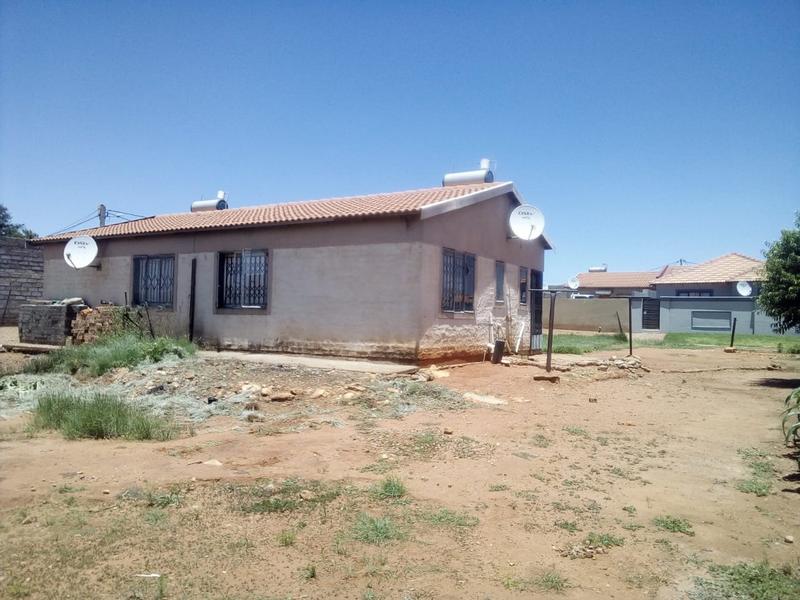 2 Bedroom Property for Sale in Lehae Gauteng