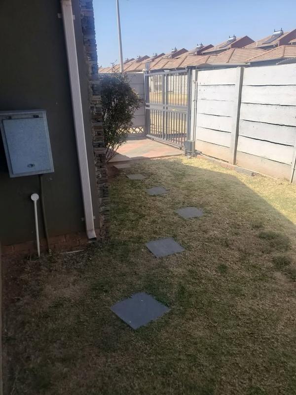 To Let 3 Bedroom Property for Rent in Albertsdal Gauteng