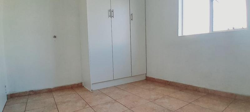 2 Bedroom Property for Sale in Fleurhof Gauteng