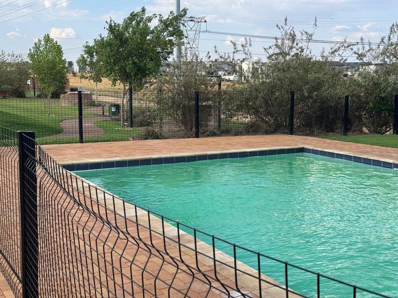 3 Bedroom Property for Sale in Midstream Meadows Gauteng