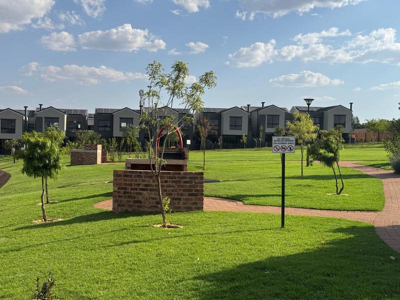 3 Bedroom Property for Sale in Midstream Meadows Gauteng