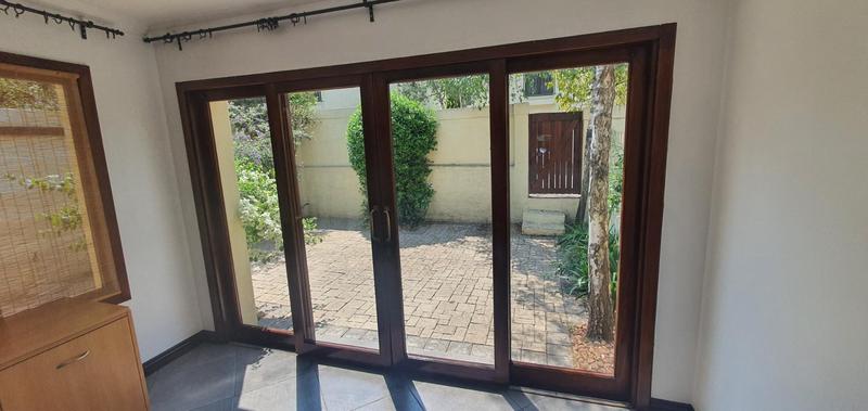 To Let 3 Bedroom Property for Rent in Illovo Gauteng