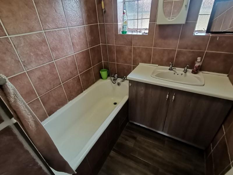 3 Bedroom Property for Sale in Vanderbijlpark SW 5 Gauteng