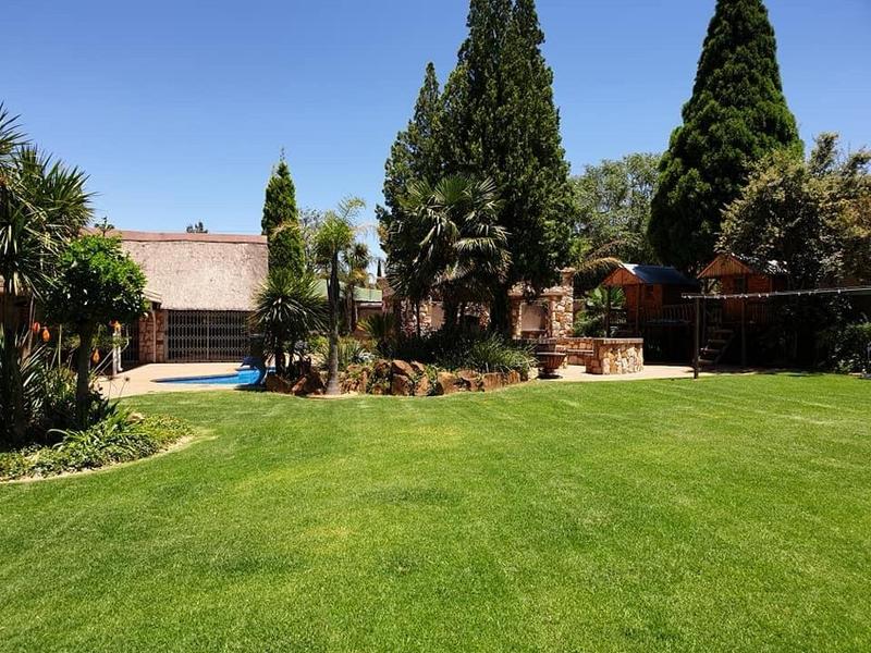 4 Bedroom Property for Sale in Vanderbijlpark SW 5 Gauteng