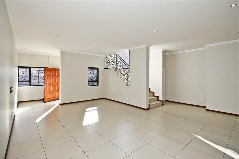 To Let 3 Bedroom Property for Rent in Emmarentia Gauteng