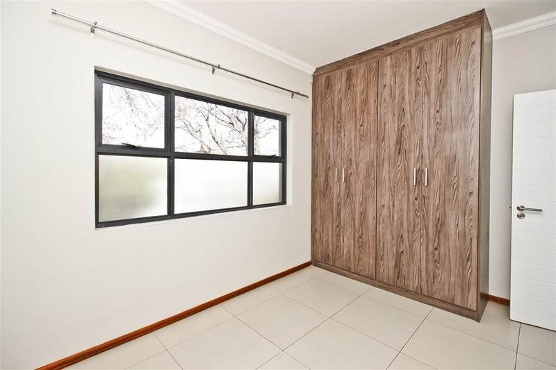 To Let 3 Bedroom Property for Rent in Emmarentia Gauteng