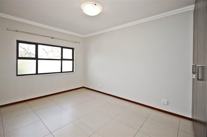 To Let 3 Bedroom Property for Rent in Emmarentia Gauteng