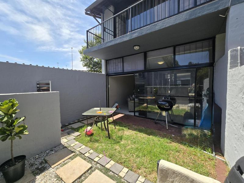 To Let 2 Bedroom Property for Rent in Lynnwood Gauteng