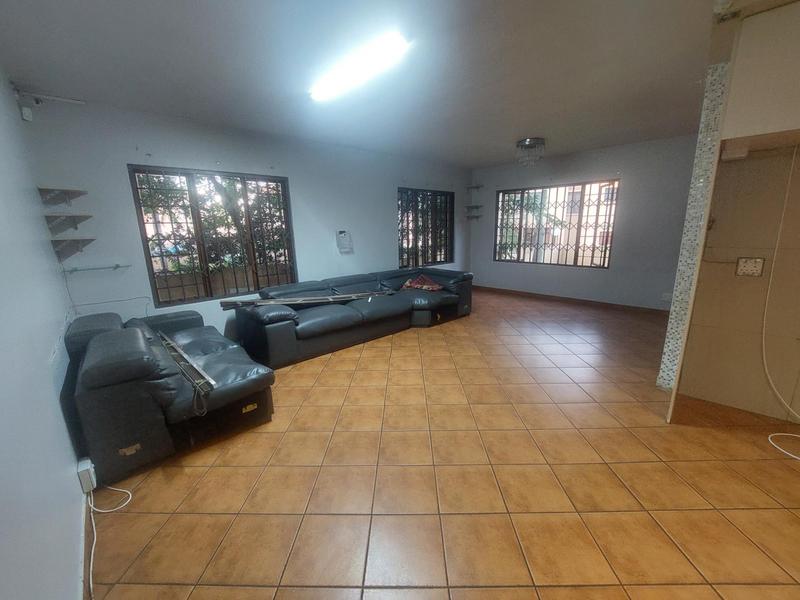 To Let 3 Bedroom Property for Rent in Eldoraigne Gauteng