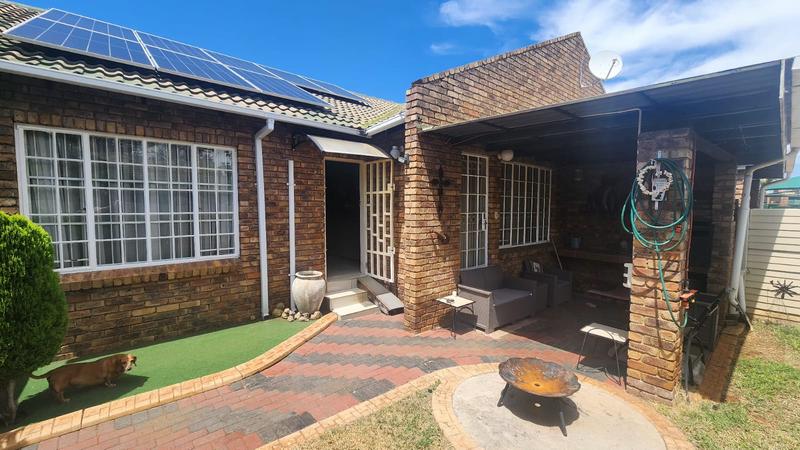 2 Bedroom Property for Sale in Doornpoort Gauteng