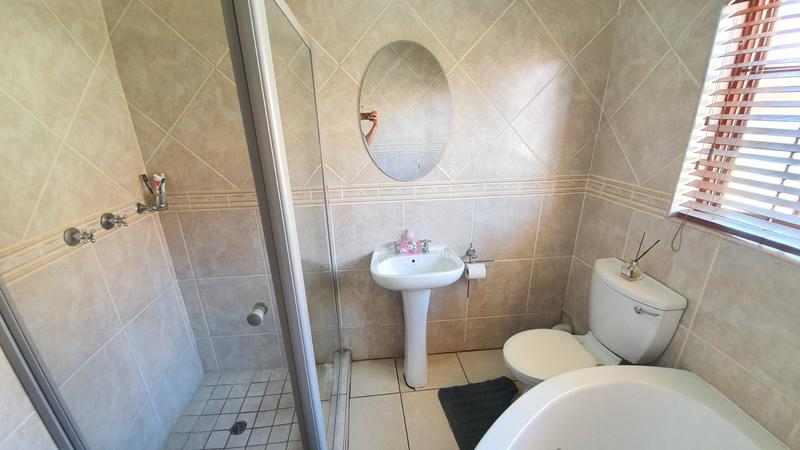 3 Bedroom Property for Sale in Heatherview Gauteng