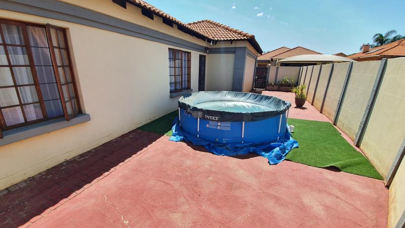 3 Bedroom Property for Sale in Heatherview Gauteng