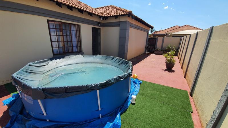 3 Bedroom Property for Sale in Heatherview Gauteng