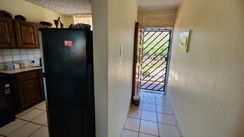 2 Bedroom Property for Sale in Pretoria North Gauteng