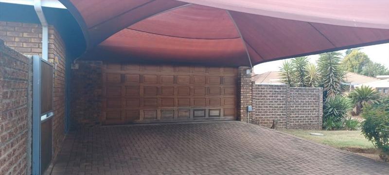 3 Bedroom Property for Sale in Ravenswood Gauteng