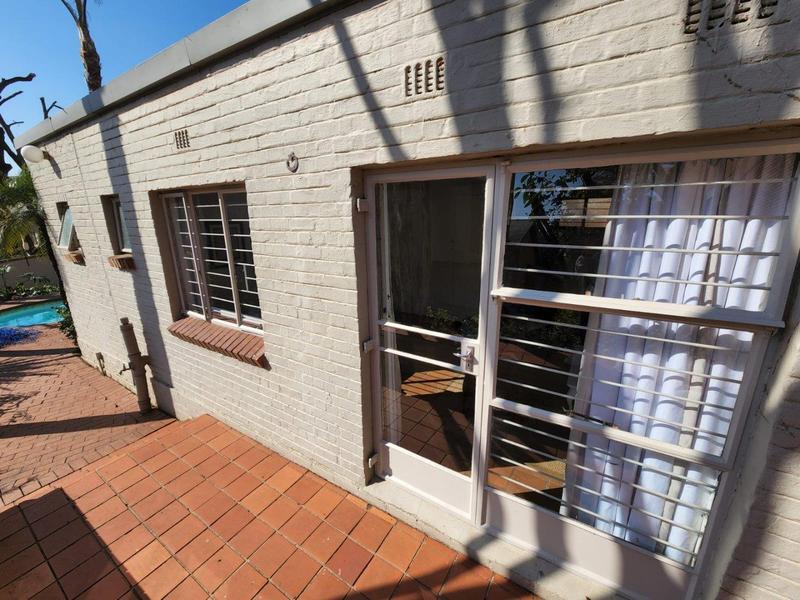 To Let 1 Bedroom Property for Rent in Nieuw Muckleneuk Gauteng