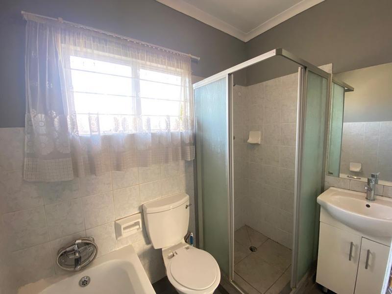 2 Bedroom Property for Sale in Halfway Gardens Gauteng