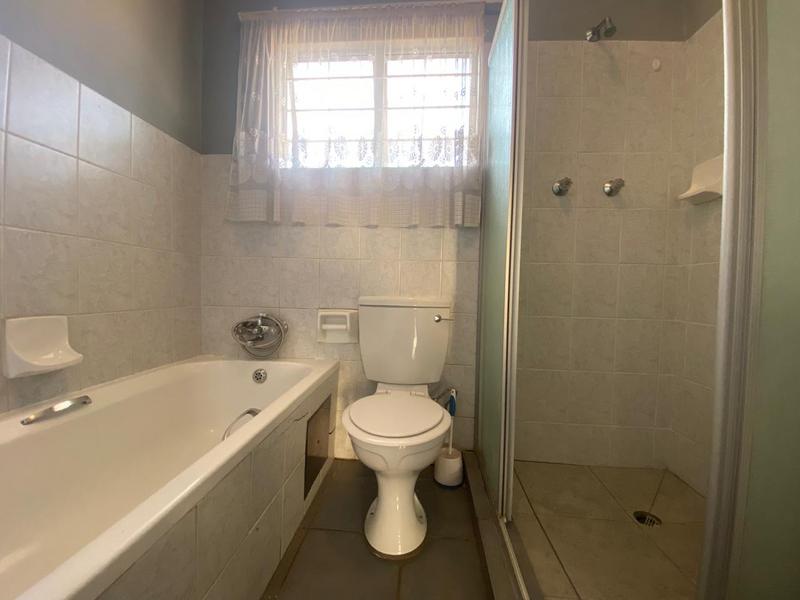 2 Bedroom Property for Sale in Halfway Gardens Gauteng