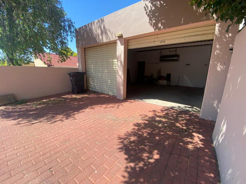 2 Bedroom Property for Sale in Halfway Gardens Gauteng