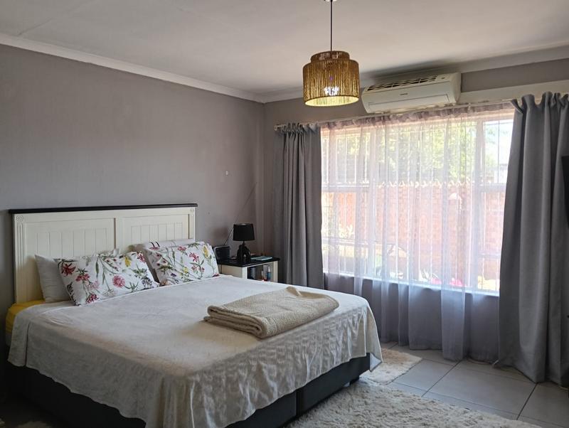 2 Bedroom Property for Sale in Strubenvale Gauteng