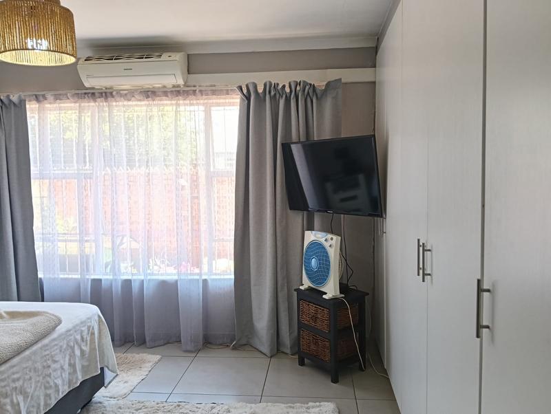 2 Bedroom Property for Sale in Strubenvale Gauteng