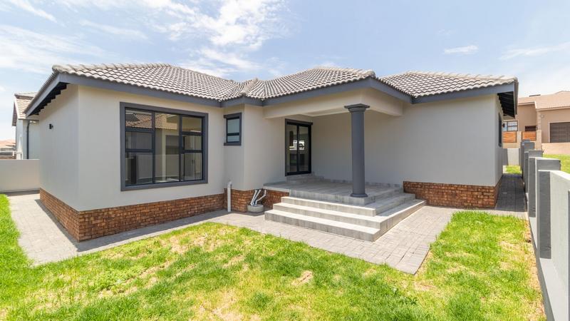 3 Bedroom Property for Sale in Wildtuinpark Gauteng