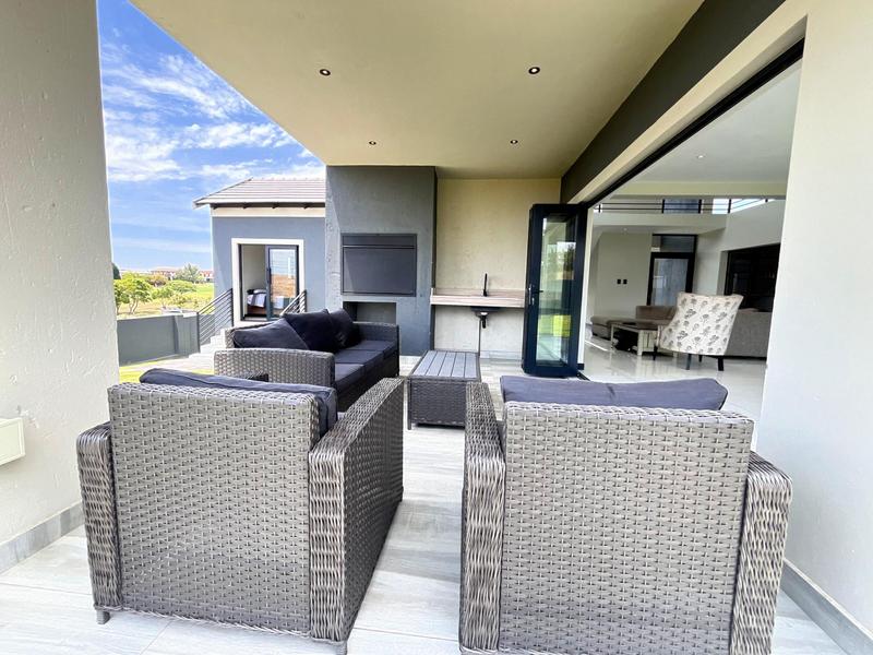 4 Bedroom Property for Sale in Blue Valley Golf Estate Gauteng