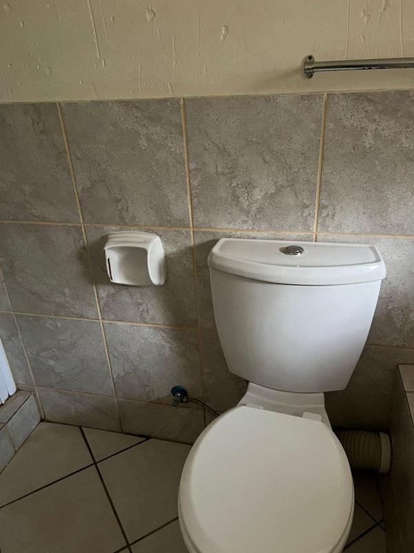 To Let 2 Bedroom Property for Rent in Groblerpark Gauteng