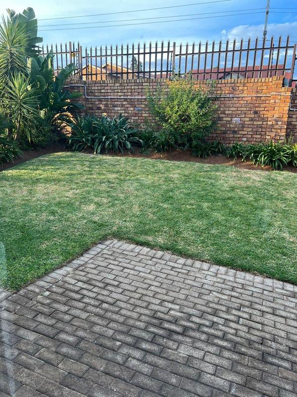 To Let 2 Bedroom Property for Rent in Groblerpark Gauteng