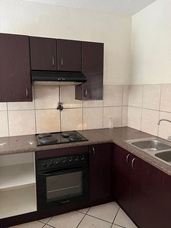 To Let 2 Bedroom Property for Rent in Groblerpark Gauteng