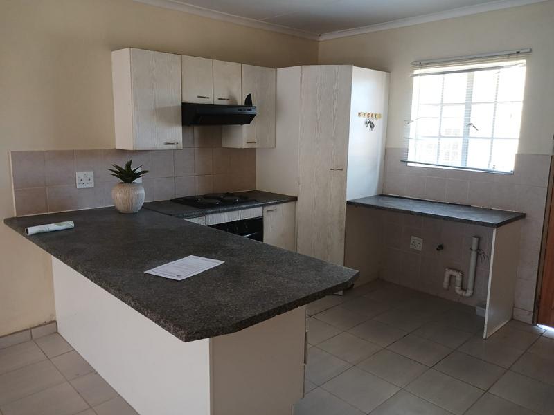 To Let 2 Bedroom Property for Rent in Elandspark Gauteng