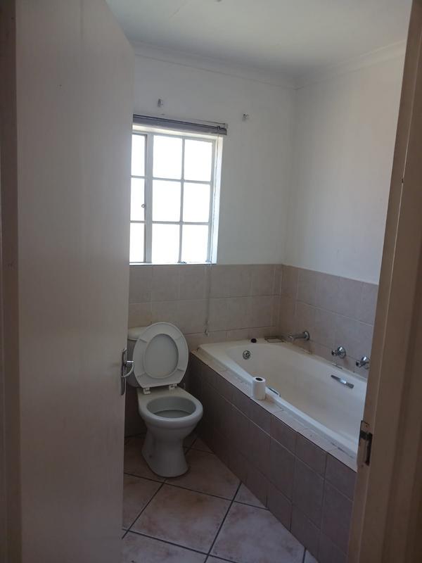 To Let 2 Bedroom Property for Rent in Elandspark Gauteng