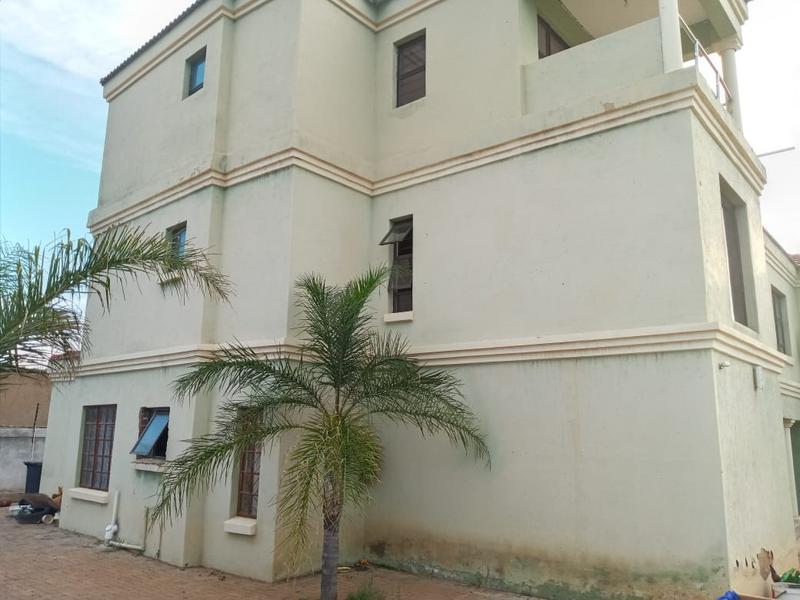 7 Bedroom Property for Sale in Soshanguve Gauteng