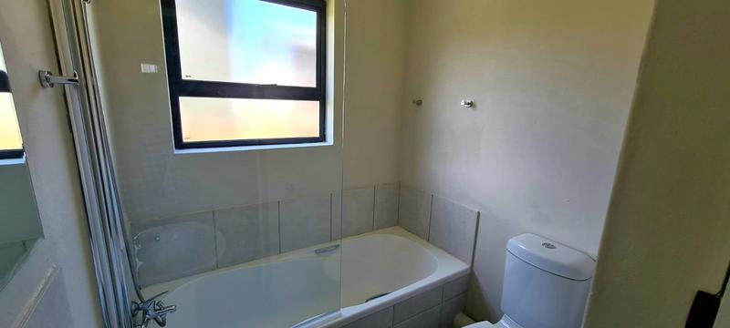 2 Bedroom Property for Sale in Kenleaf Gauteng