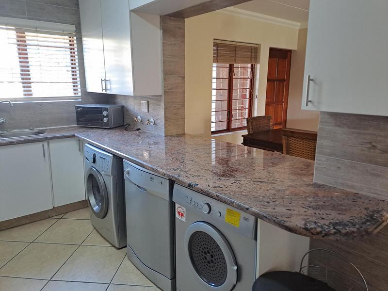 To Let 2 Bedroom Property for Rent in Bedfordview Gauteng