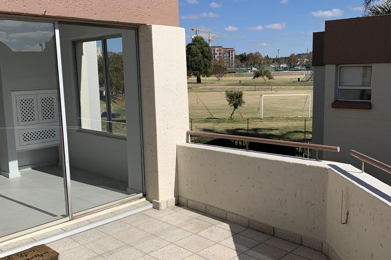 To Let 2 Bedroom Property for Rent in Bedfordview Gauteng