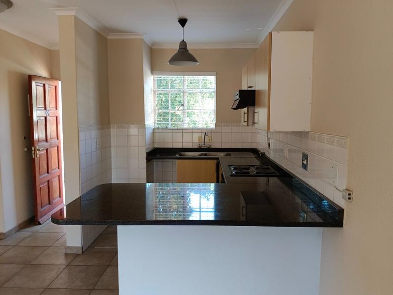 To Let 2 Bedroom Property for Rent in Paulshof Gauteng