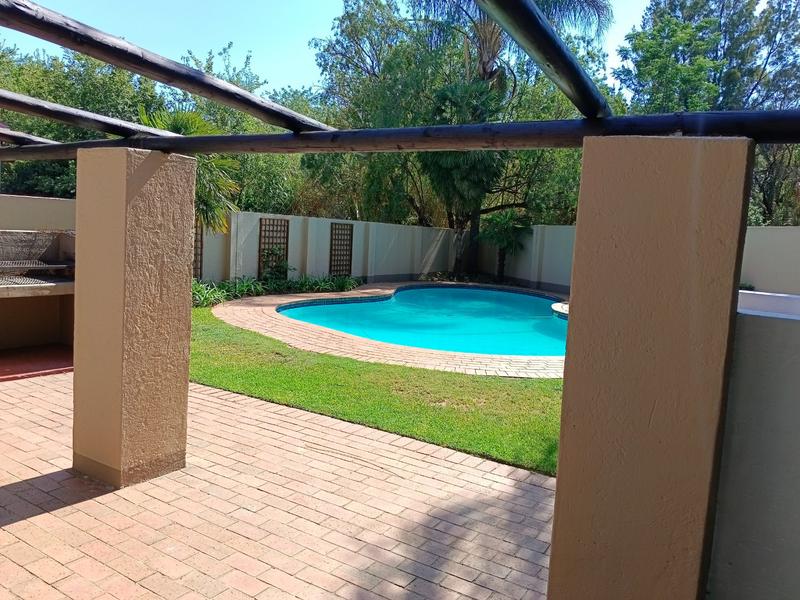 To Let 2 Bedroom Property for Rent in Paulshof Gauteng