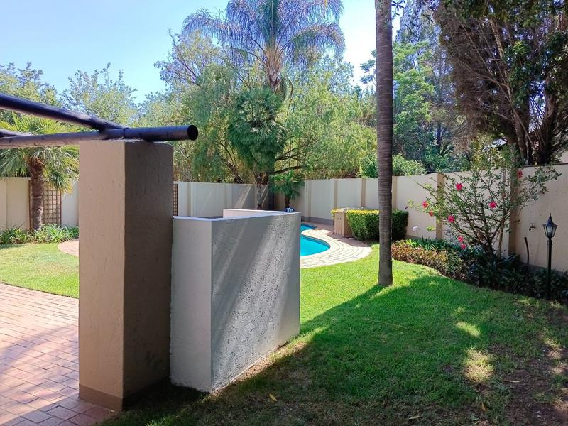 To Let 2 Bedroom Property for Rent in Paulshof Gauteng