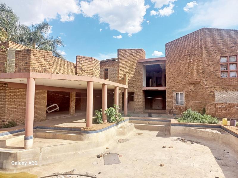 7 Bedroom Property for Sale in Brentwood Park Gauteng