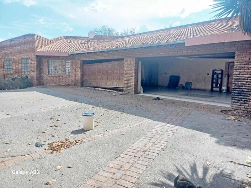 7 Bedroom Property for Sale in Brentwood Park Gauteng